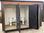 Container Sanitaire Pavillon WC avec Triple Cabine – Image 8